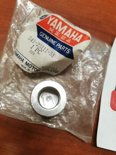 NOS Yamaha TX500 TX650 TX750 TY250 XS500 XS650 CAP BOLT 341-23111-51-00 Y132