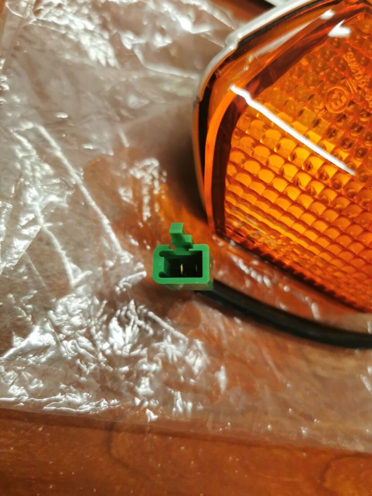 NOS Kawasaki 1993 - 2005 ZX600 LEFT REAR TURN SIGNAL 23040-1243 K35