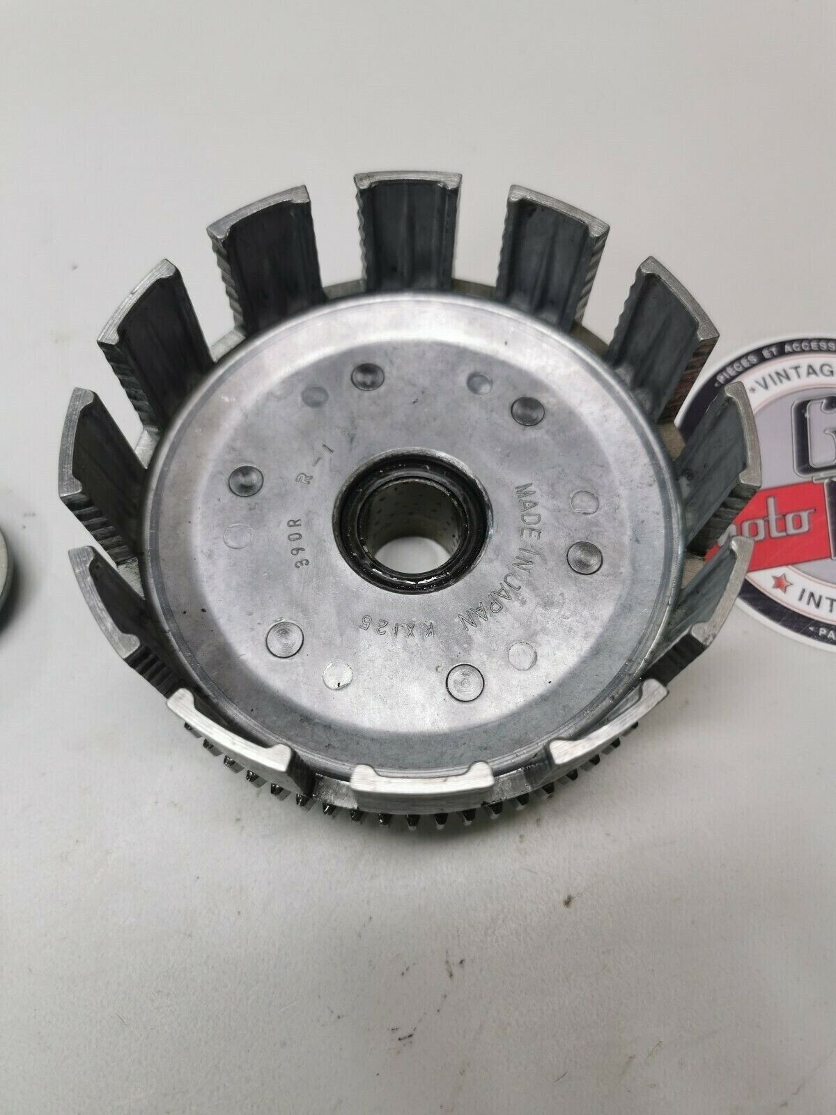 Kawasaki KX125 1980 complete clutch basket hub pressure plate 13081-1060