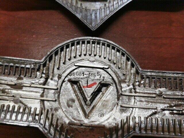 NOS Kawasaki VN1500 LEFT & RIGHT FUEL TANK MARK 56051-1455 & 56051-1456 K38