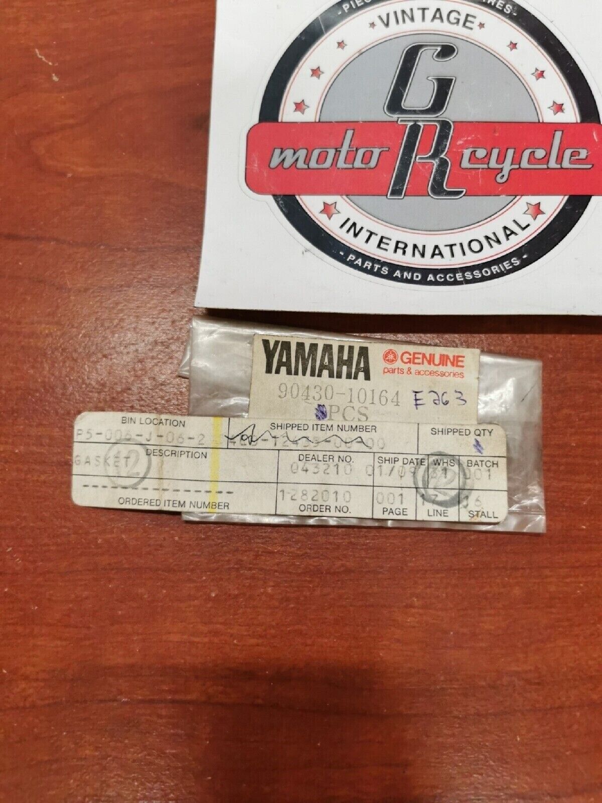 NOS Yamaha 1988 - 1990 DT50 GASKET 90430-10164-00 Y72