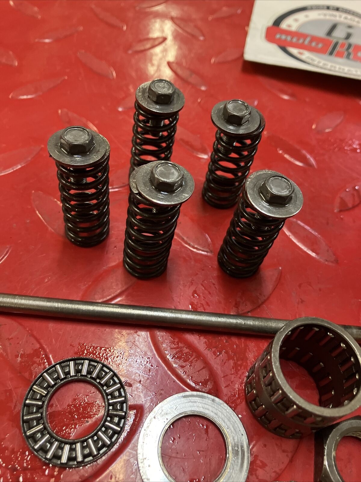 Suzuki RM125 1982 complete clutch basket hub pressure plate