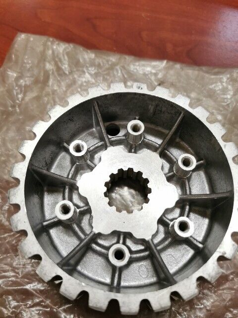 NOS Yamaha CLUTCH BOSS 214-16371-02-00 SUB 214-16371-00-00 214-16371-01-00 Y128