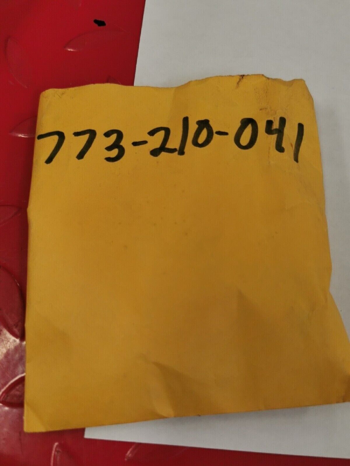 NOS PUCH BOMBARDIER MAXI LOCK KNOB SCREW 773-210-041 P3
