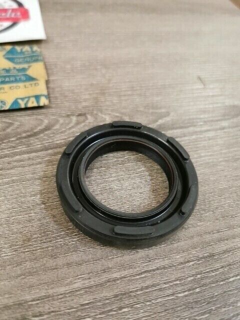 NOS YAMAHA TD3 TZ250 DS7 MX360 TZ350 DT250A R5B OIL SEAL 93103-40058-00 Y150