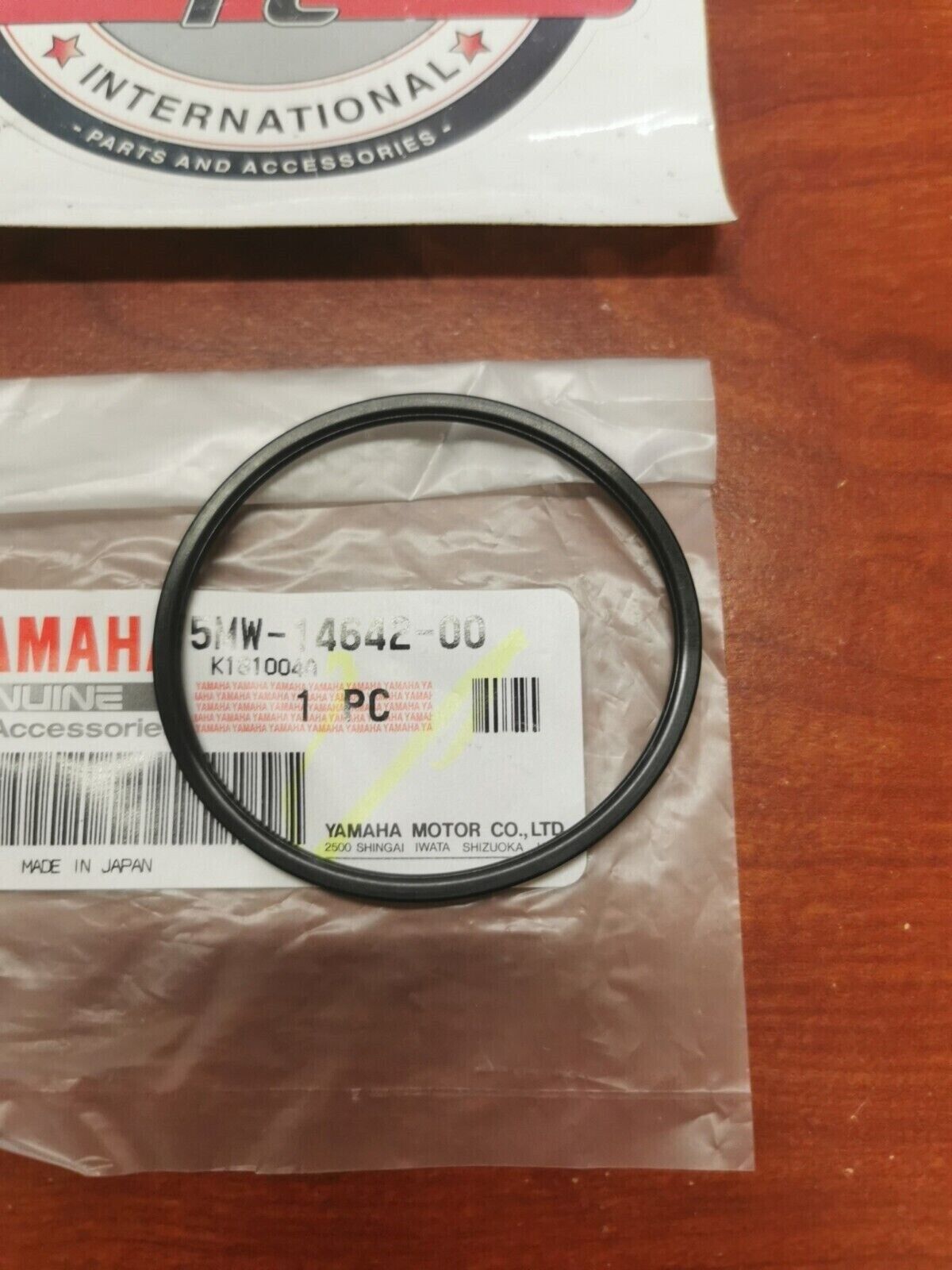 NOS Yamaha YZ250 EXHAUST SEAL 5MW-14642-00-00 Y82
