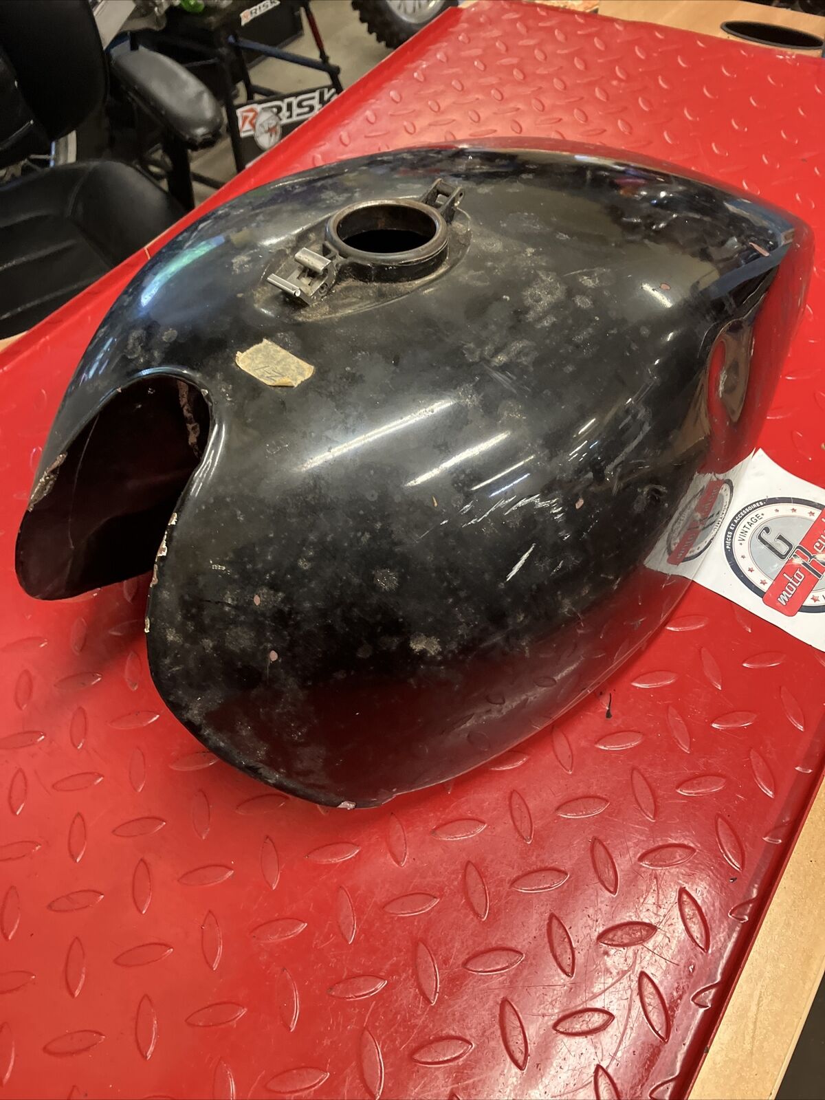 Kawasaki Z1 1975 Fuel tank gas petrol reservoir