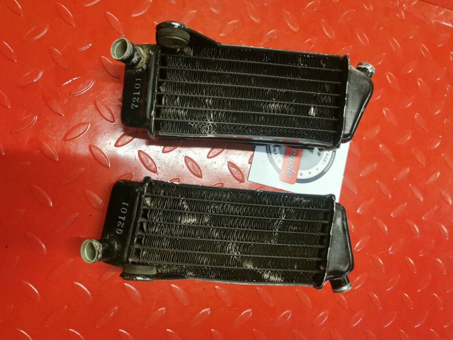 Honda CR125R 1981 left right rad radiator 19010-KA3-305