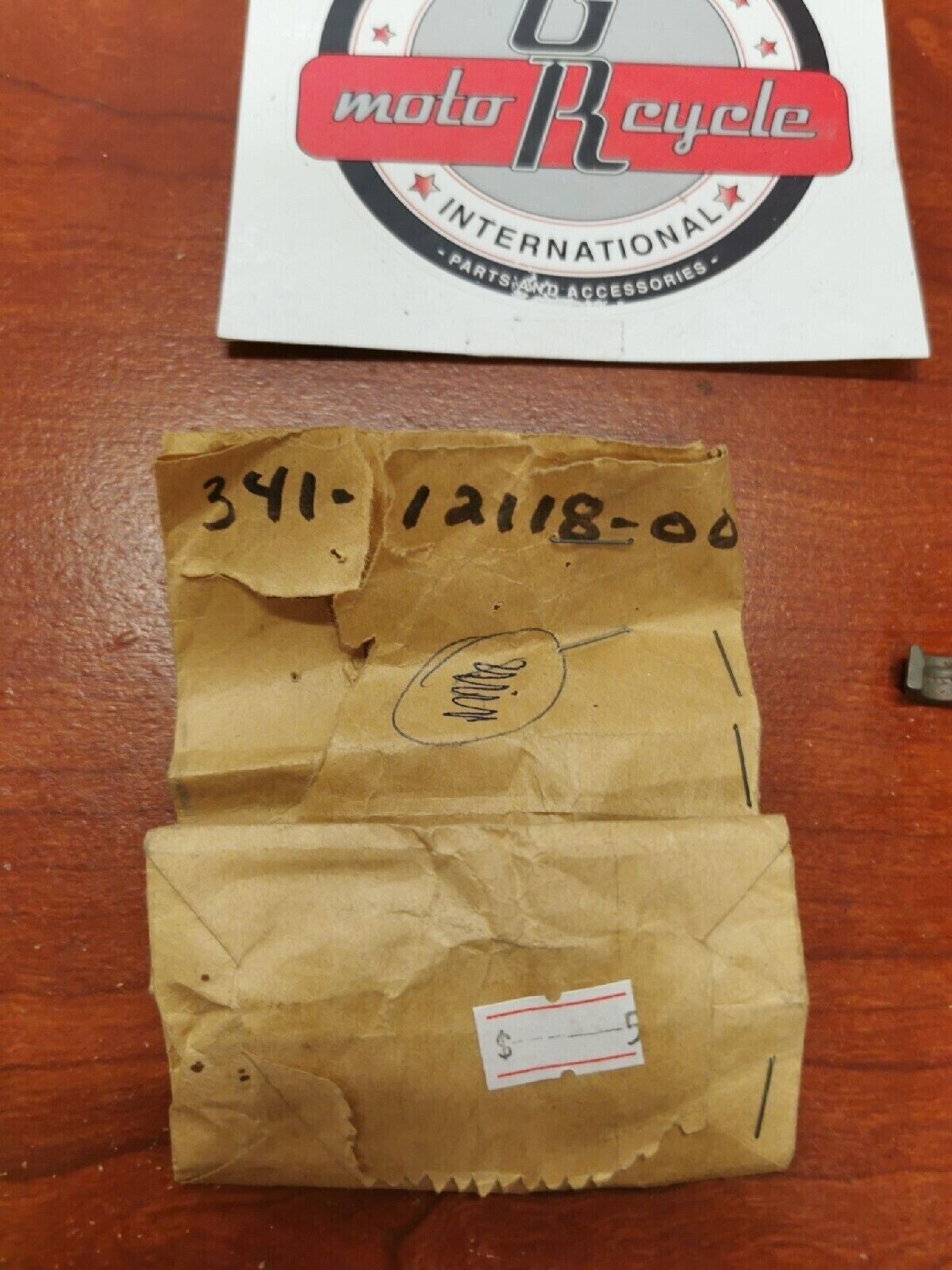 NOS Yamaha COTTER VALVE 341-12118-00-00 Y68