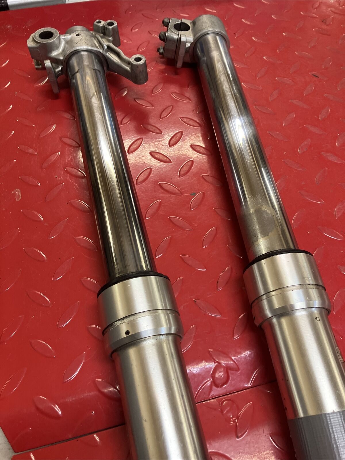 Suzuki RM250 1992 left right front forks 51103-28C71 51104-28C71