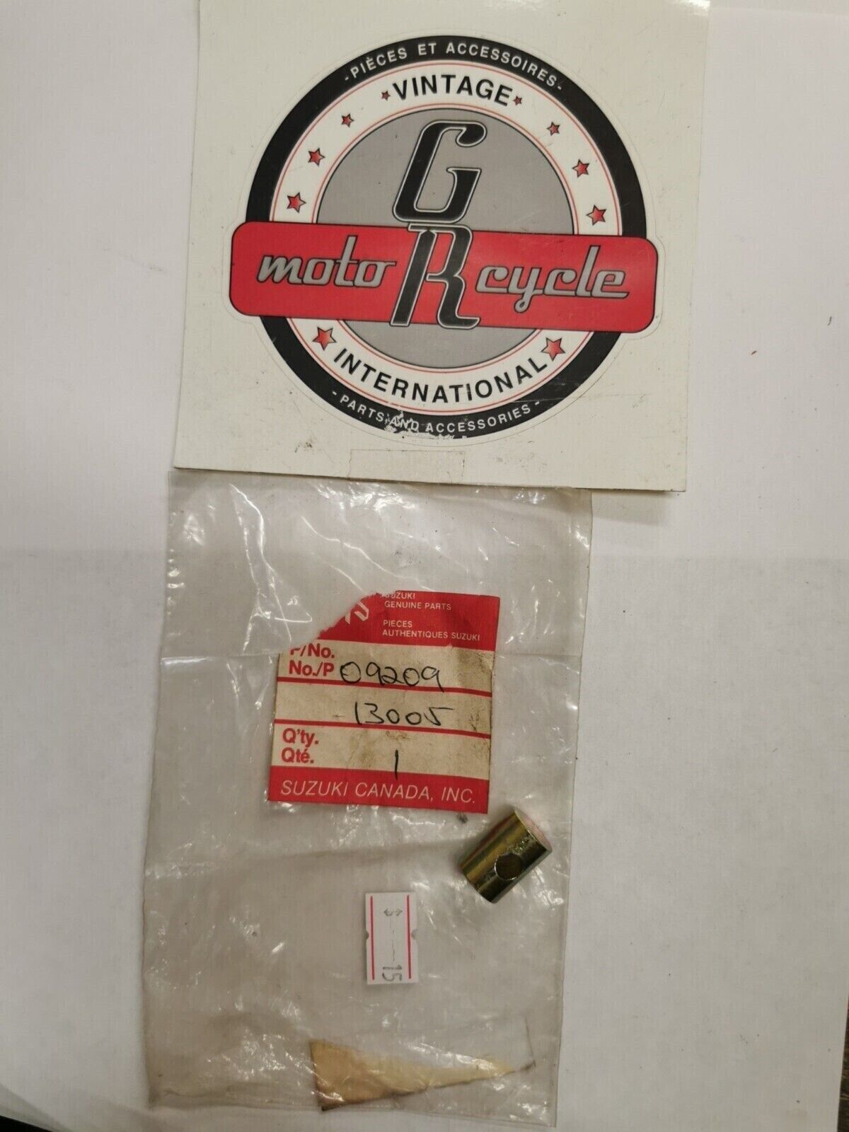 NOS SUZUKI PIN 09209-13005  Superseded by 09209-13018 S29