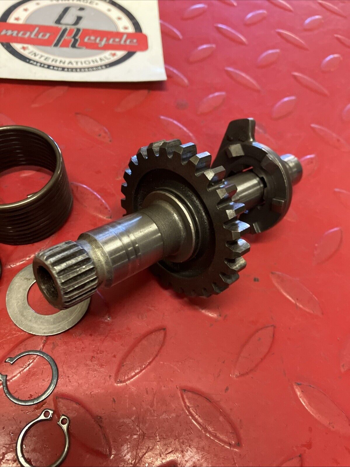 Suzuki RM125 1983 kickstarter kick starter spindle gear shaft Spring 2