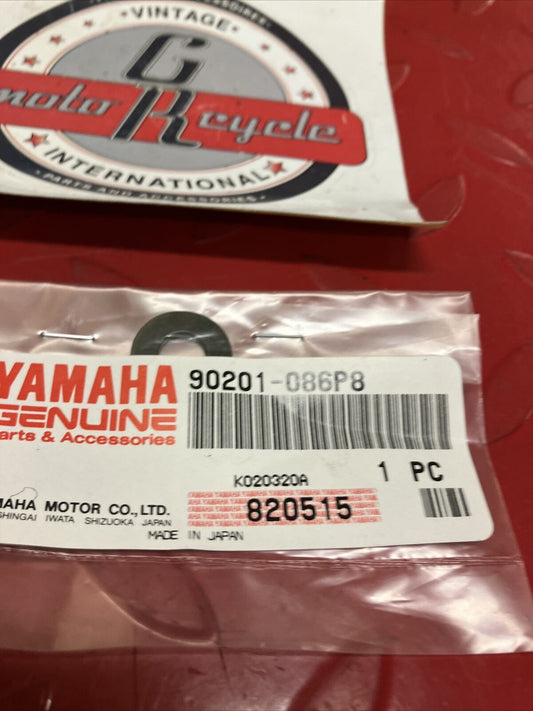NOS YAMAHA WASHER PLATE 90201-086P8-00 Y67