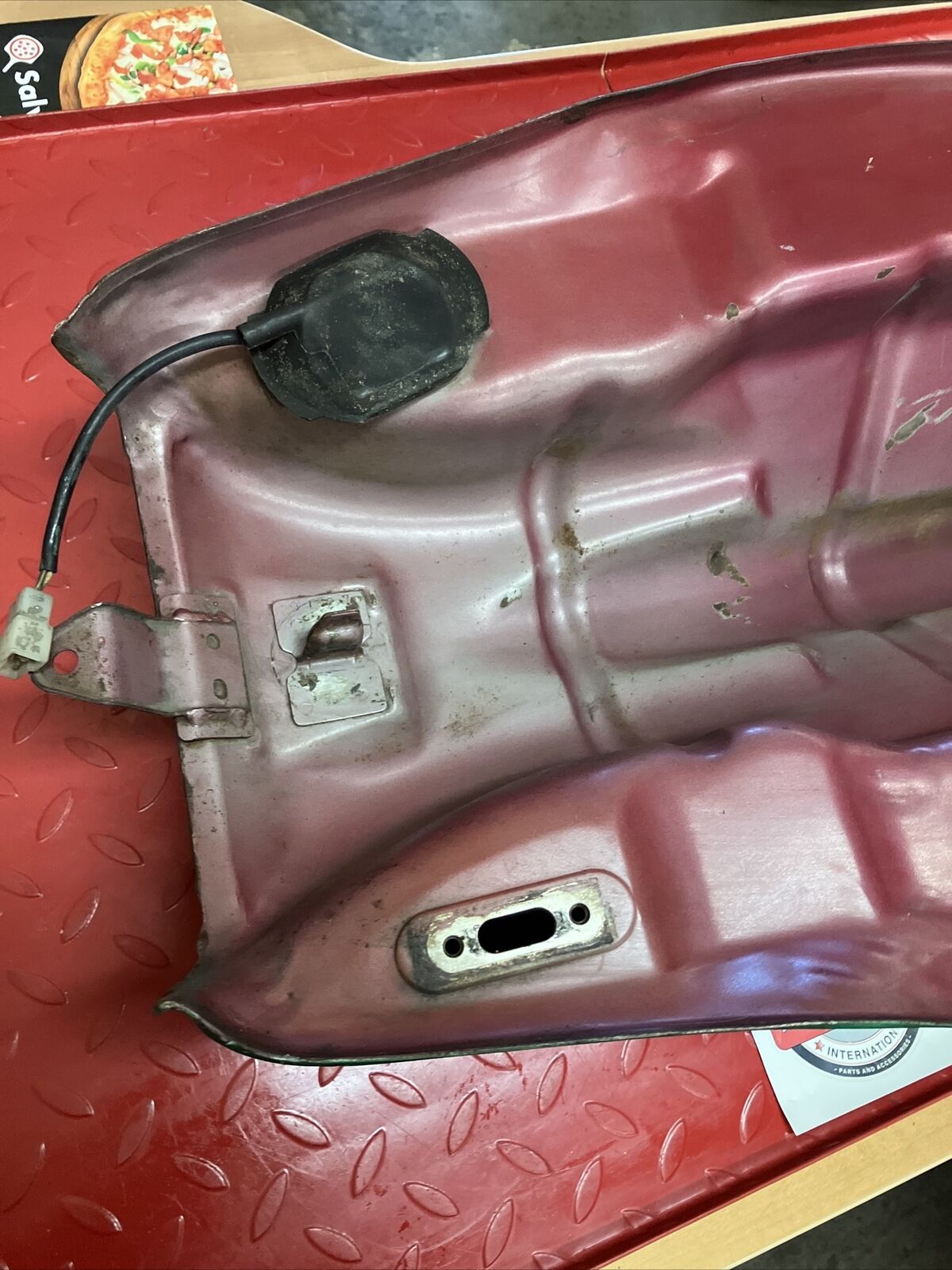 Kawasaki KZ1000E 1980 shaft 1979 Fuel tank gas petrol reservoir