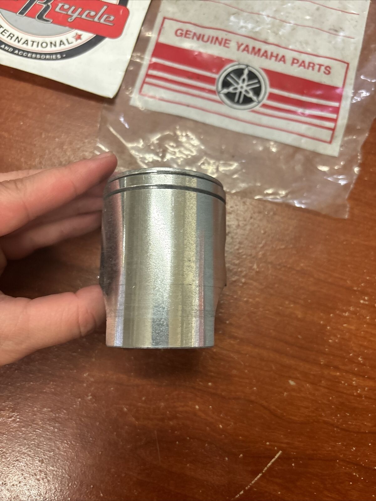 NOS Yamaha 1973 1974 1975 RD250 PISTON STD 361-11631-00-98 SUB 361-11631-03 Y175