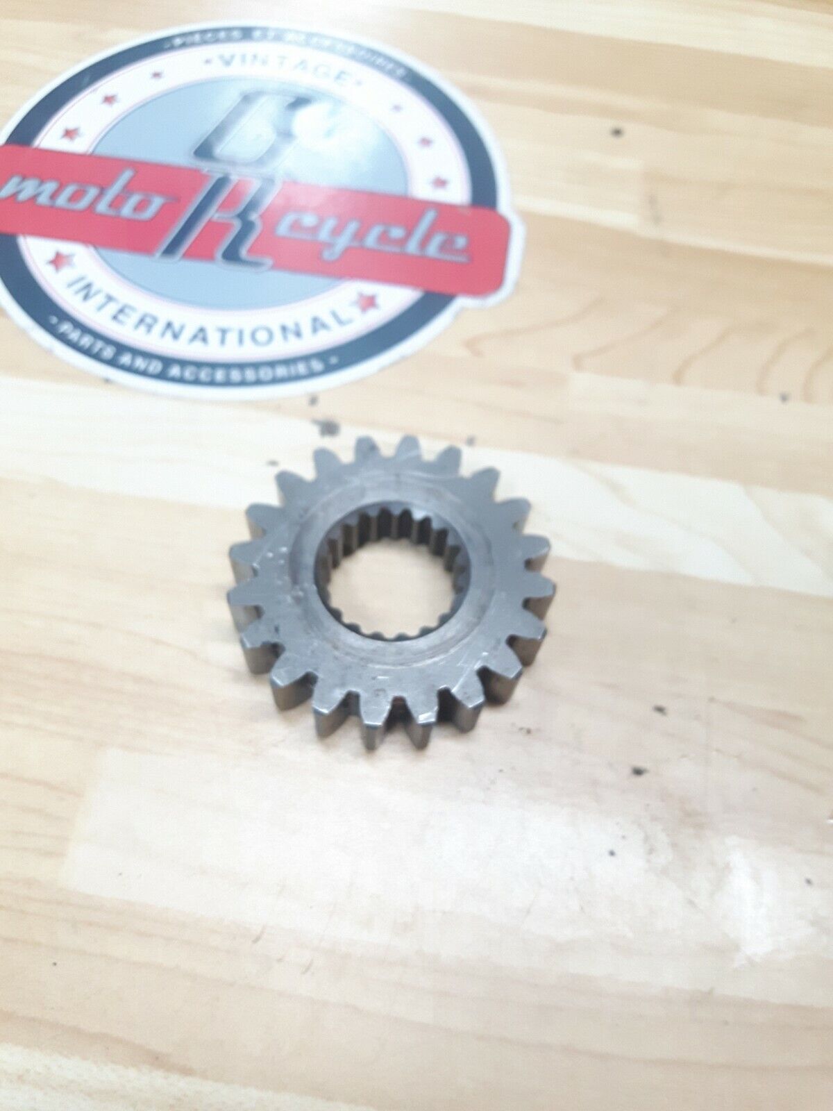 Honda CR125R 1984 primary drive gear bolt washer 1984 1985 1986 20T