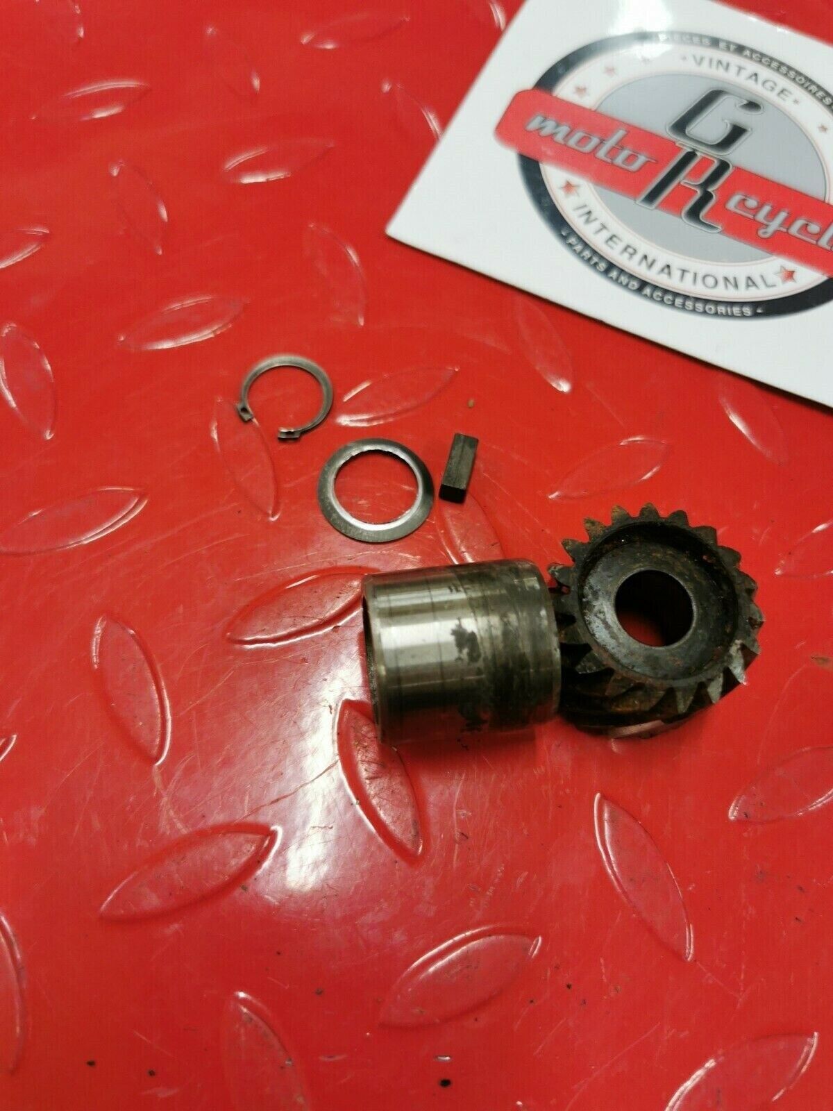 Yamaha MX100 1980 crankshaft primary drive gear