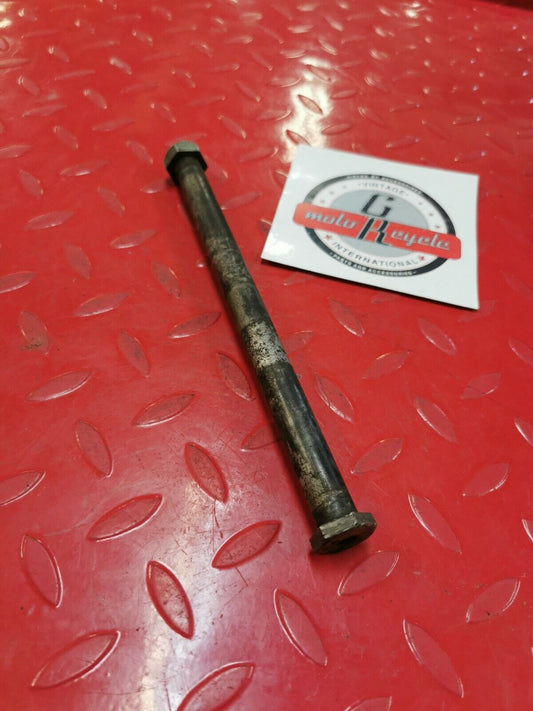 Yamaha YZ250 1988 swingarm rear swinging arm axle bolt pivot shaft