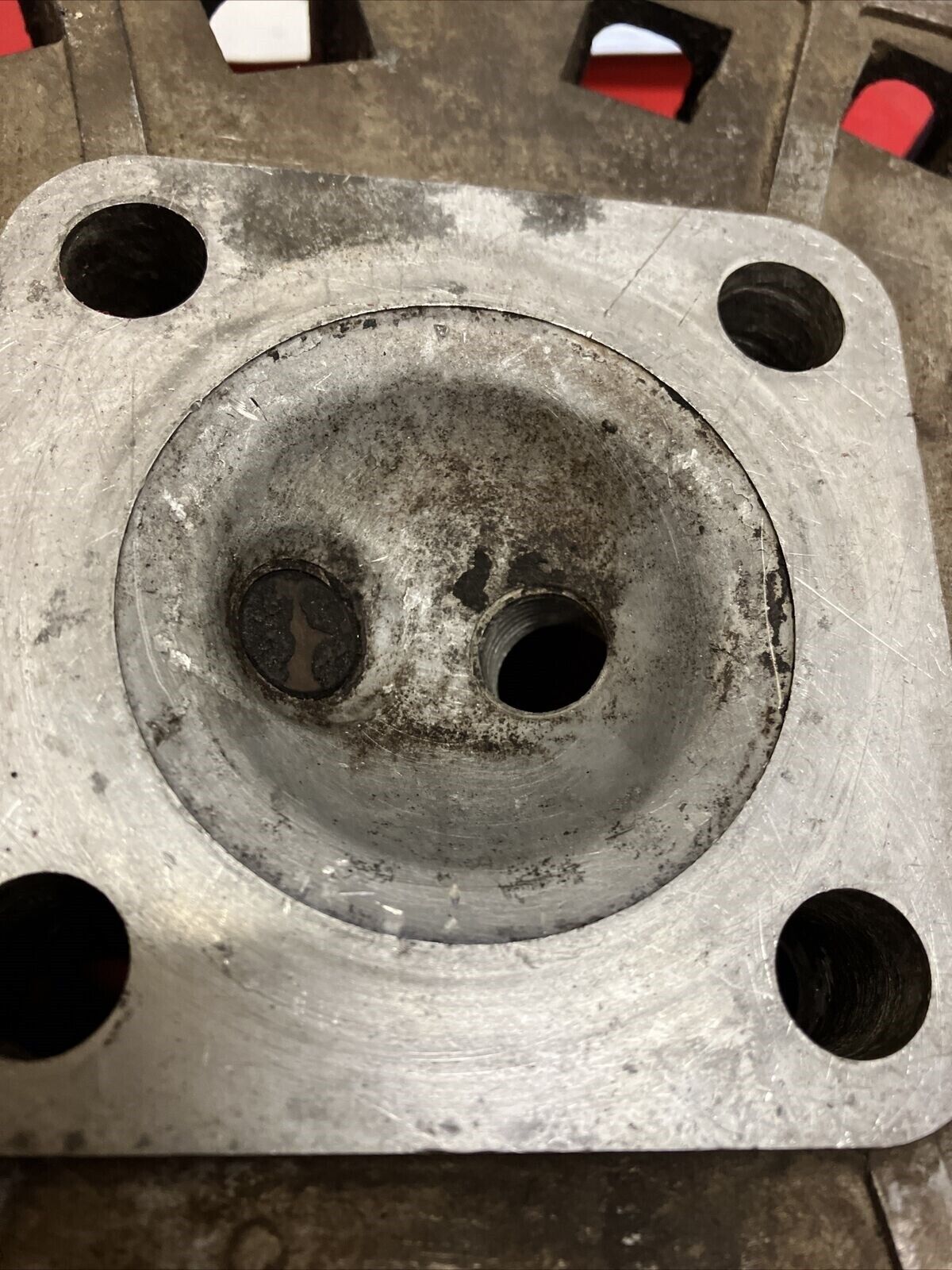 Suzuki RV125 1973 cylinder head jug barrel cover