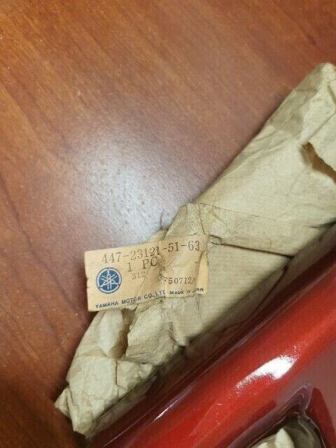 NOS Yamaha XS650 FRONT FORK UPPER COVER KIT 447-23131-51-63 447-23121-51-63 Y116