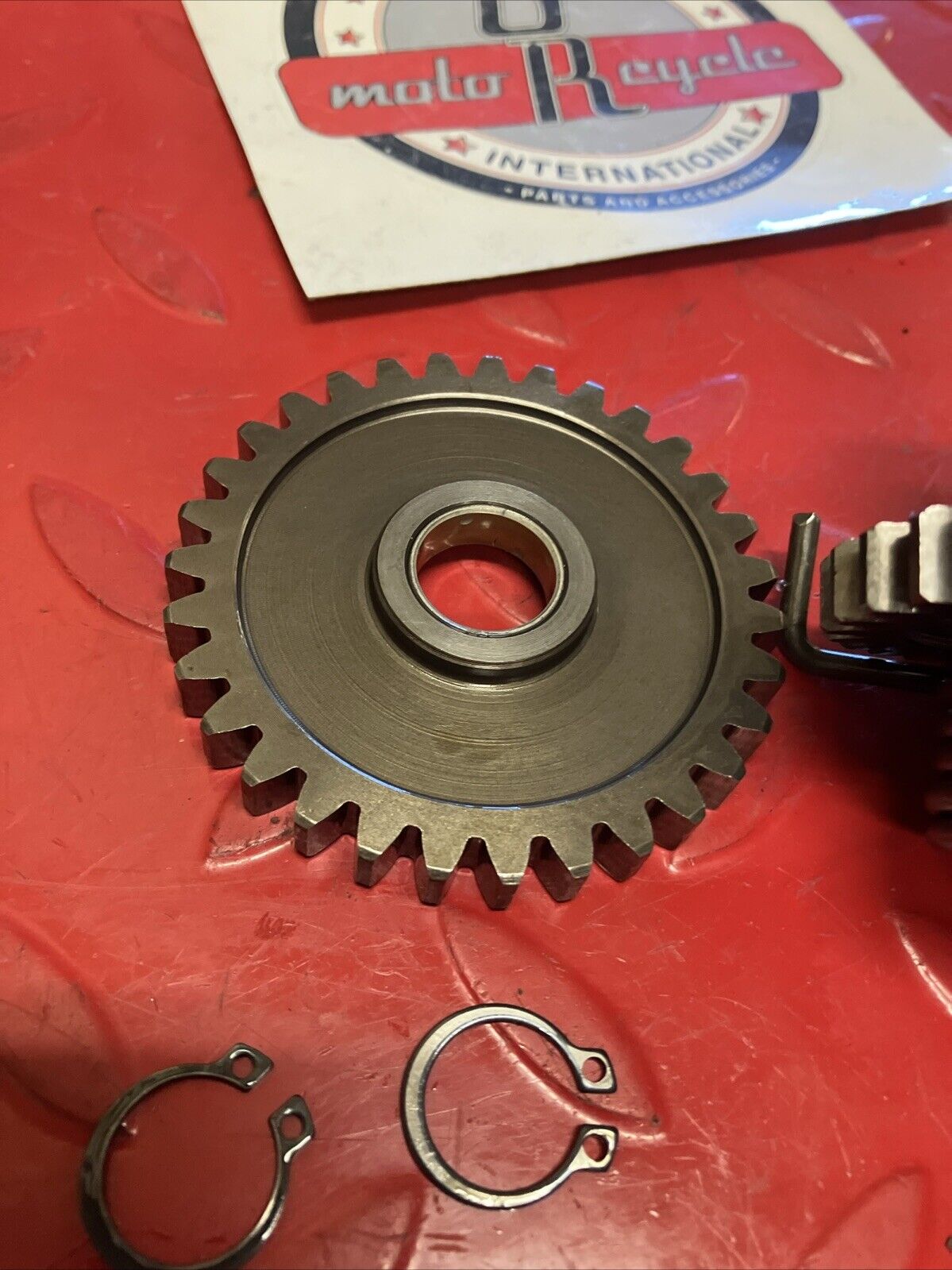 Kawasaki KX125 1987 kickstarter kick starter spindle shaft idle gear 1985 1986