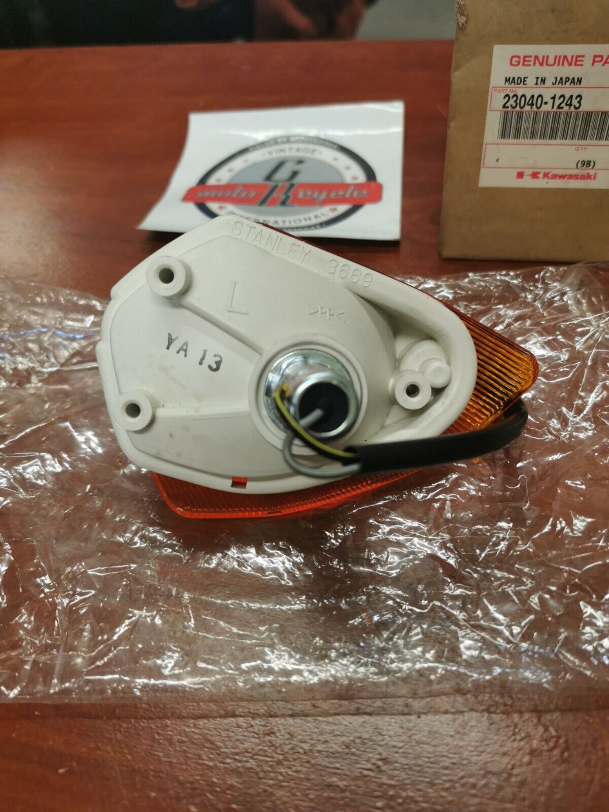 NOS Kawasaki 1993 - 2005 ZX600 LEFT REAR TURN SIGNAL 23040-1243 K35