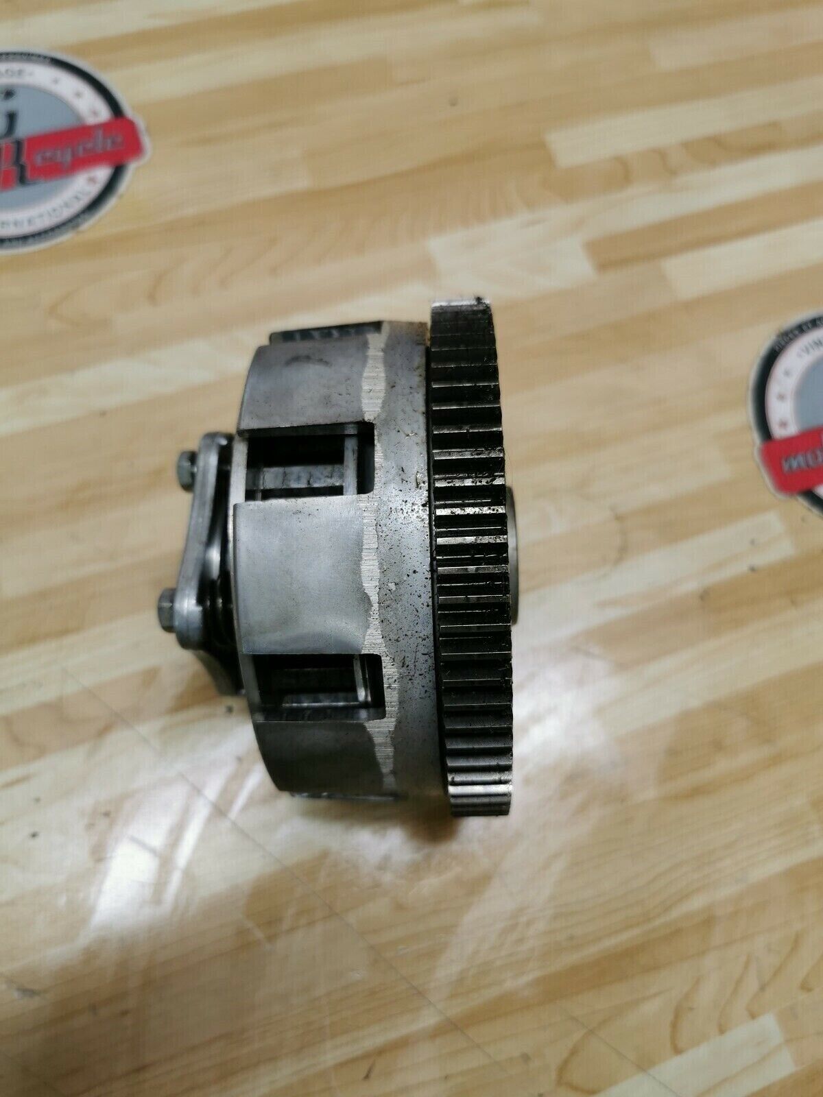 Honda CB125S 1975 clutch outer center hub basket 22100-324-000 22350-107-000