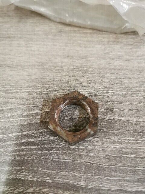 NOS SUZUKI DR250 DR250SE 1990 - 1995 NUT 20MM 09140-20002 S39