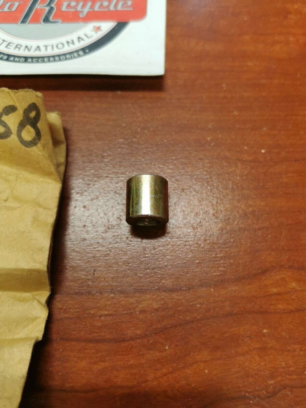 NOS YAMAHA COLLAR 90387-08258-00 Y72