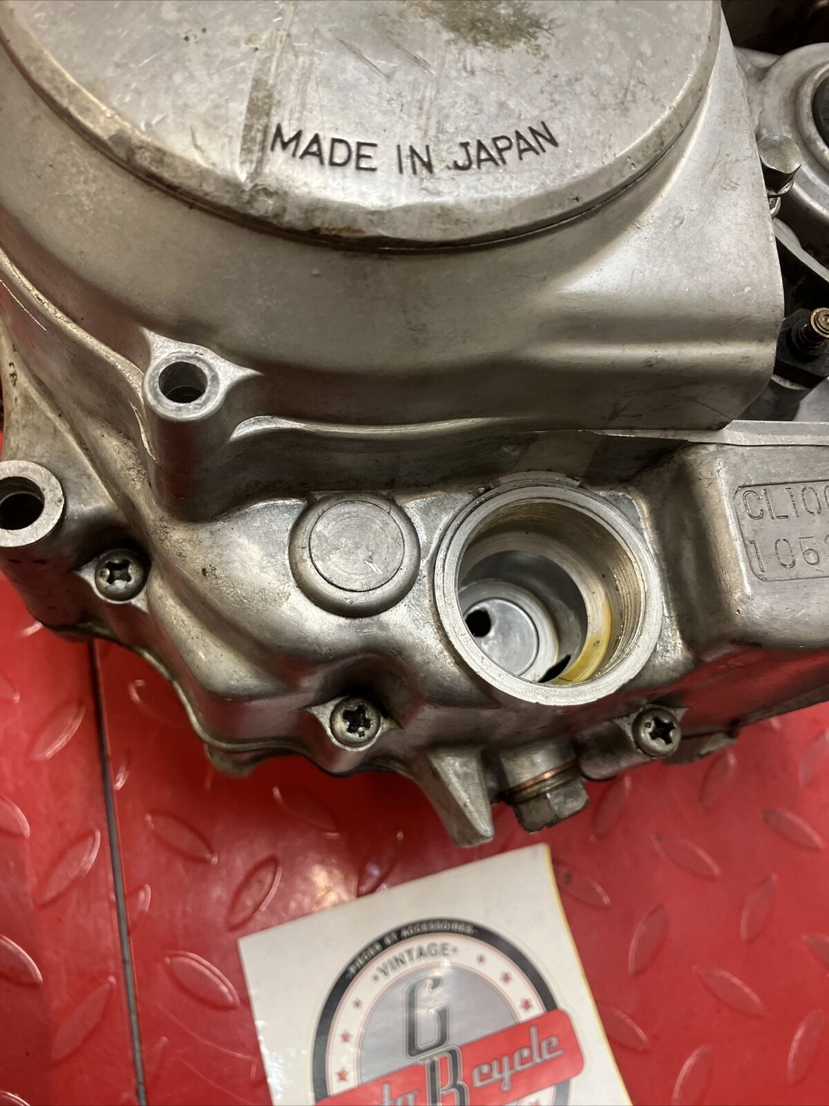 Honda CL100 engine mottor bottom end crankcase crankshaft transmission