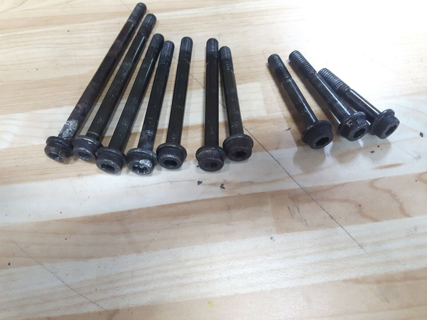 Honda XR200R 1984 crankcase crank case bolt flange hardware