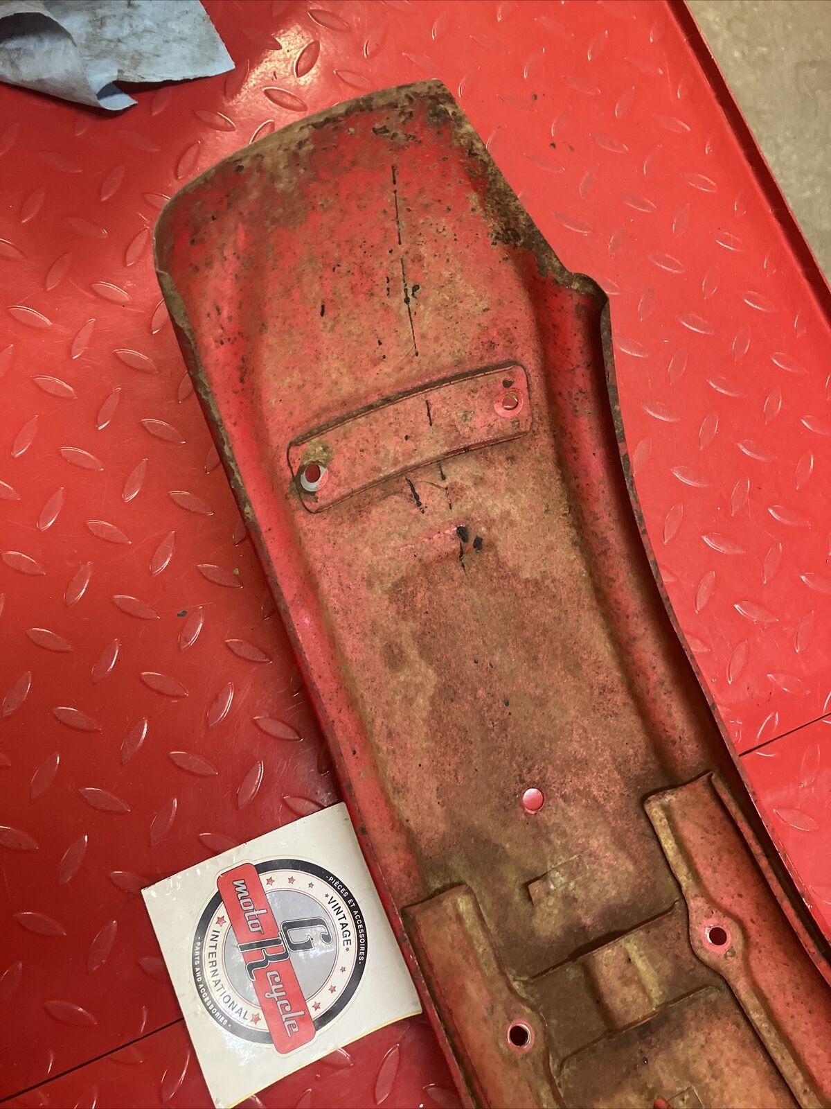 Suzuki RV90 1976 rear fender