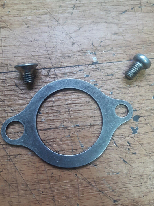Suzuki DS80 1992 bearing retainer plate shaft 1978 - 2000 JR80 RM50 RM60 RM80