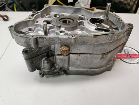 Yamaha DT100 1976 crankcase crank case left right 437-15111-03-00