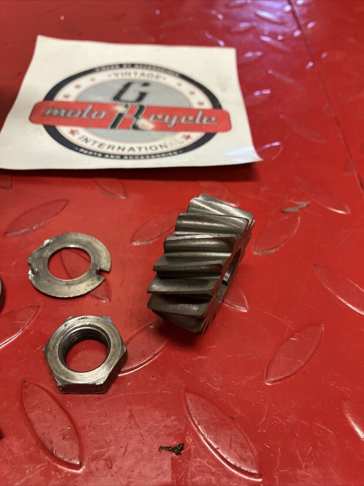 Suzuki RV90 1973 crankshaft crank shaft primary drive gear