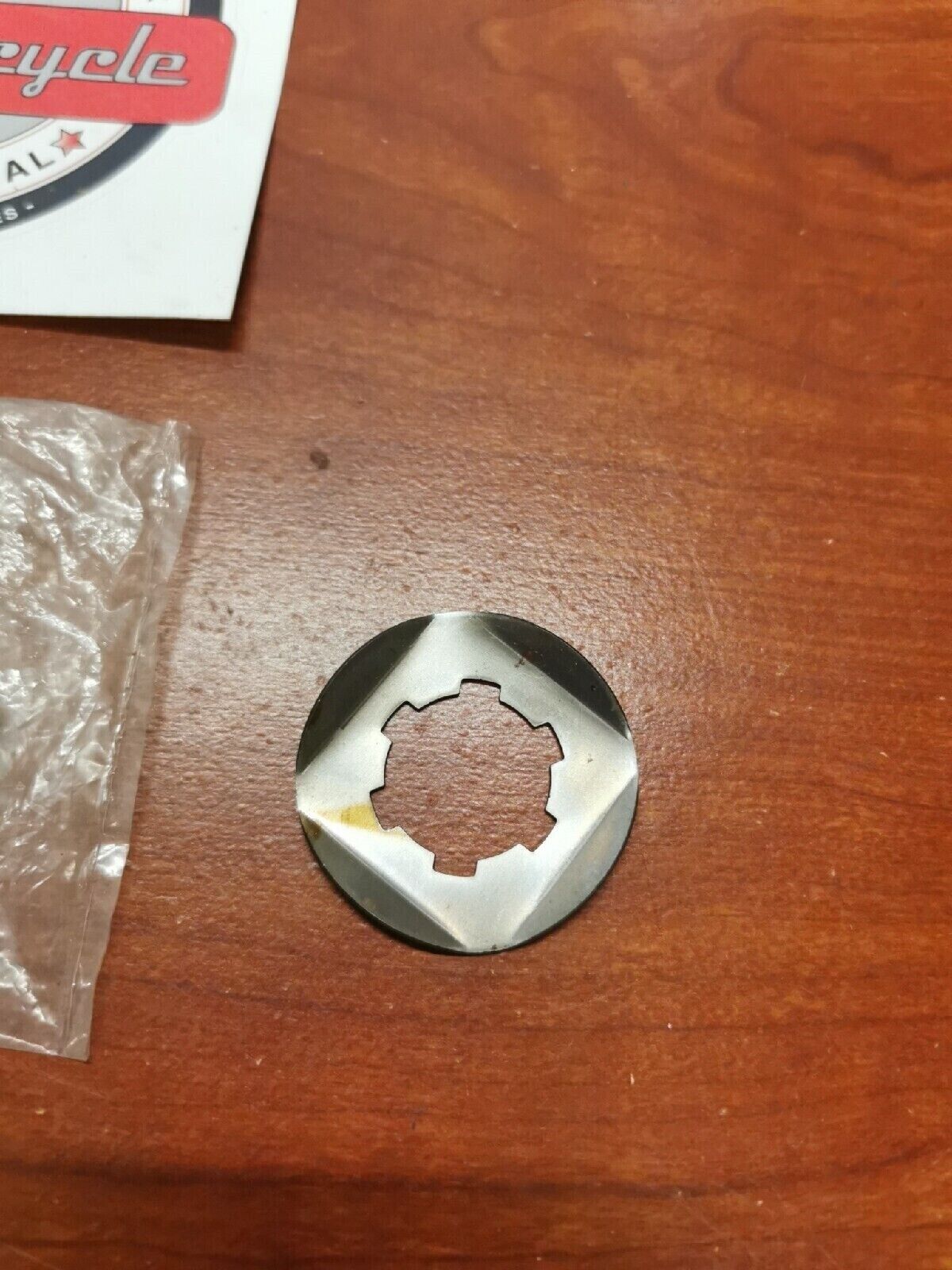 NEW Yamaha LOCK WASHER 90215-21239-00 Y68