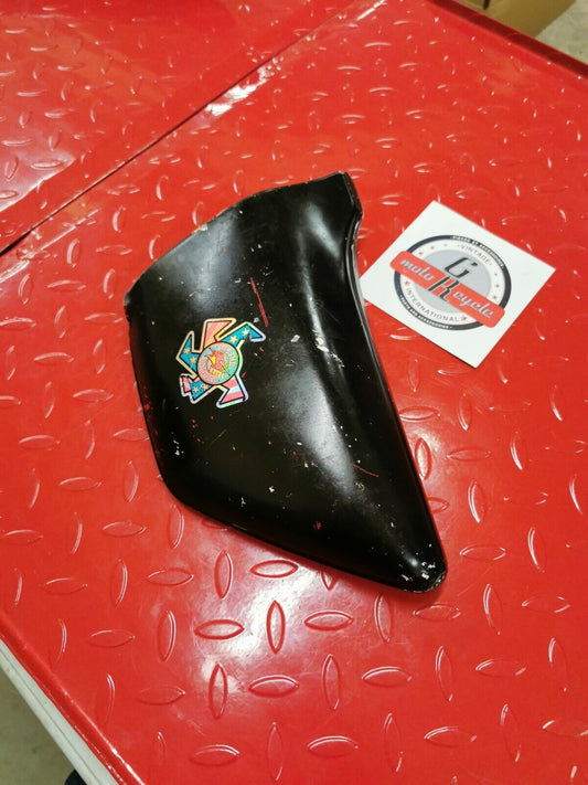 Kawasaki KZ650 1977 left side cover panel fairing