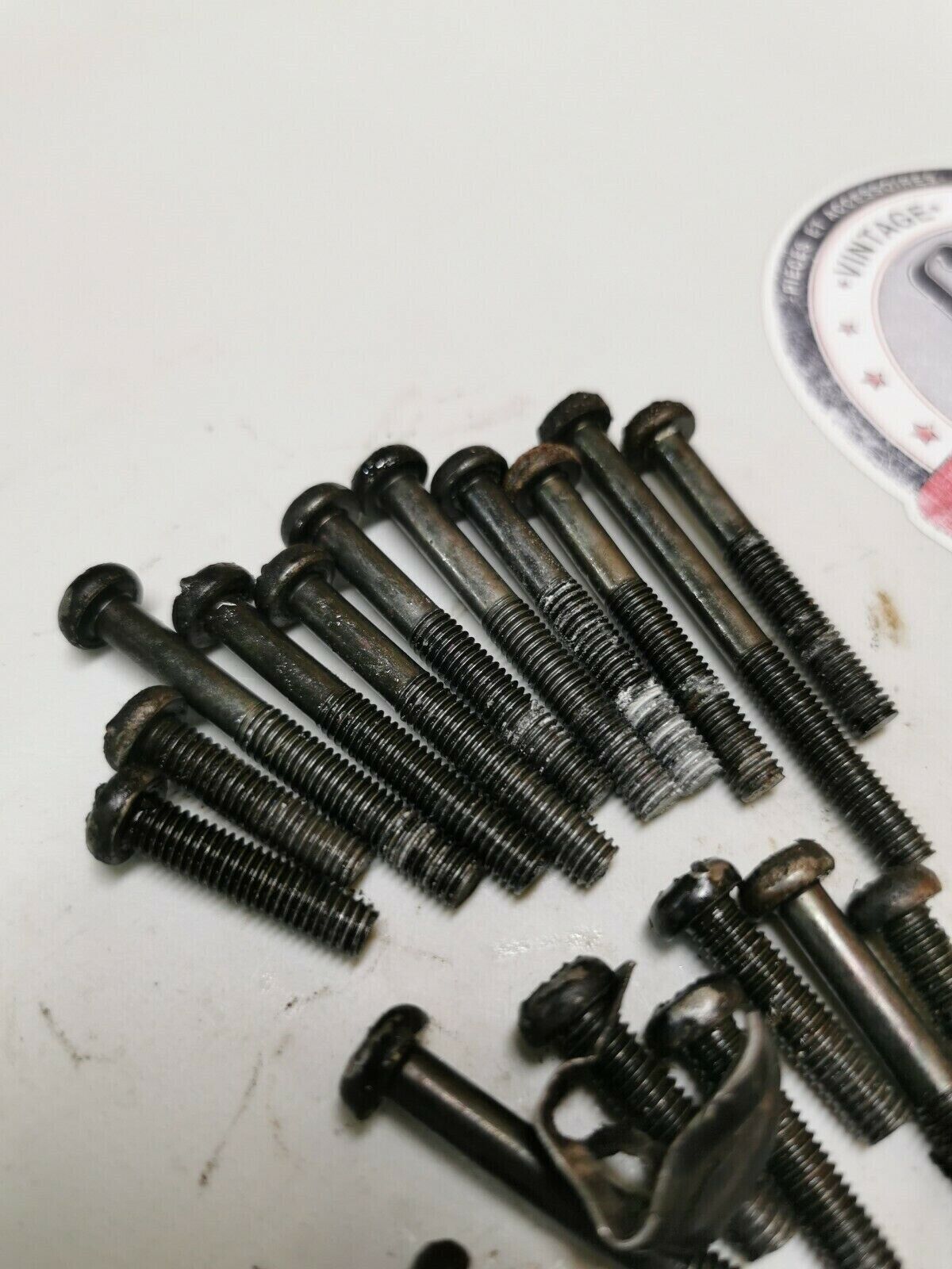 Suzuki RM125 1984 Motor engine bottom end crankcase / cover bolt hardware