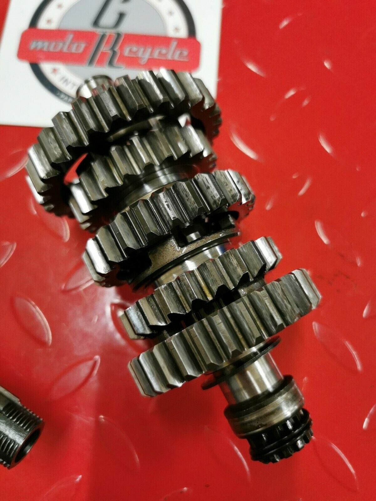 Suzuki RM250 1990 transmission mainshaft countershaft main counter shaft gear