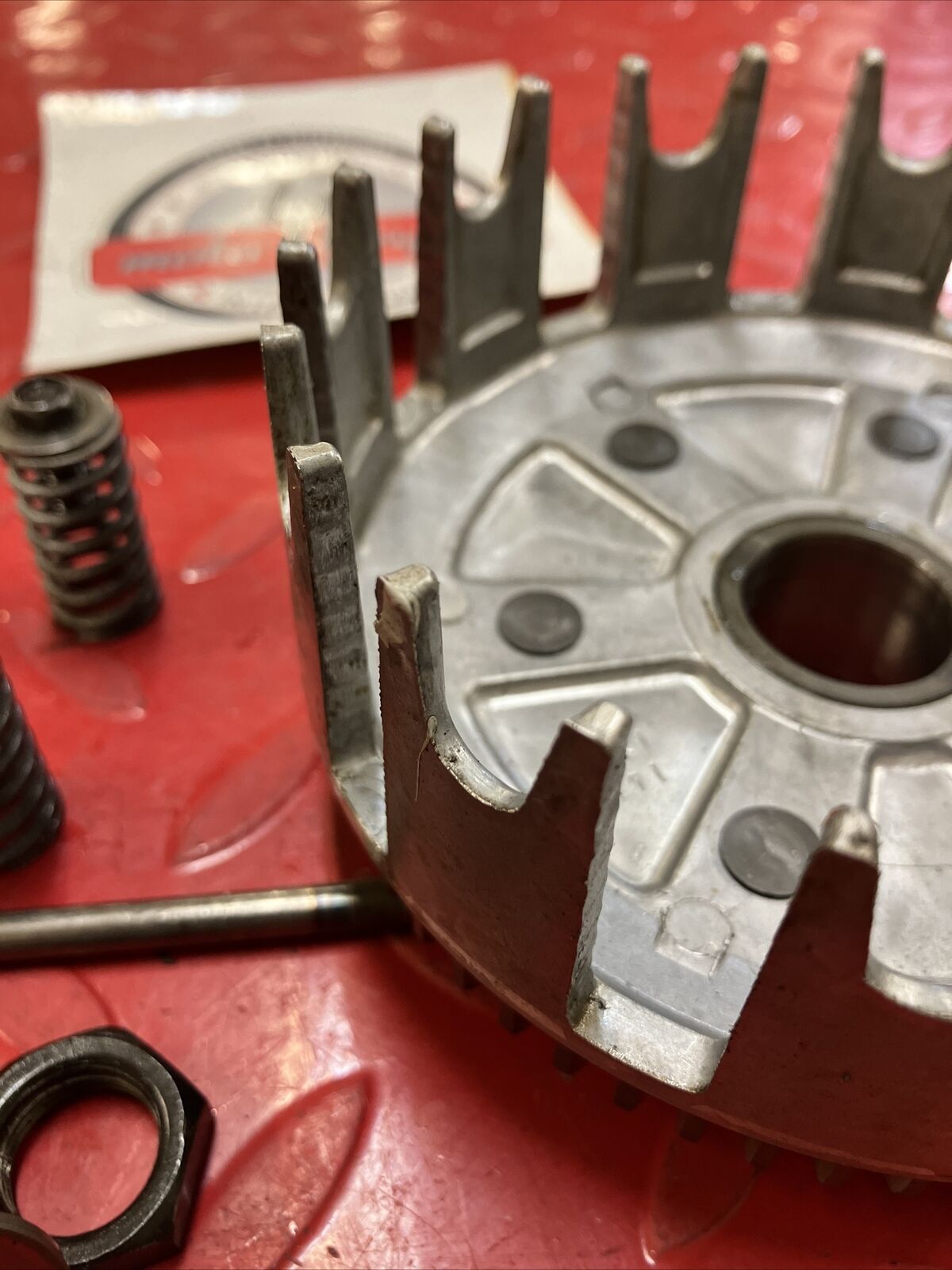 Suzuki RM125 1985 complete clutch basket hub pressure plate 1984 21200-14103 2