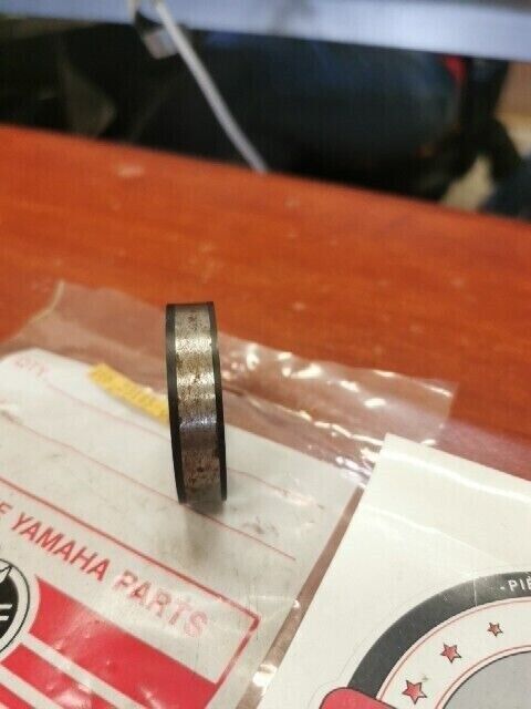 NOS Yamaha DT1 OIL SEAL 168-23145-00-00 SUB 278-23145-51-00 584-23145-50-00 Y142