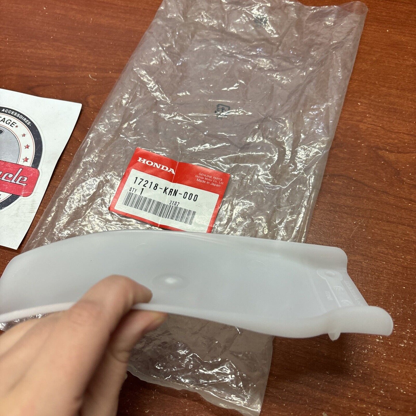 NOS Honda CRF250R CRF250X AIR CLEANER HOUSING SPLASH GUARD 17218-KRN-000 H163