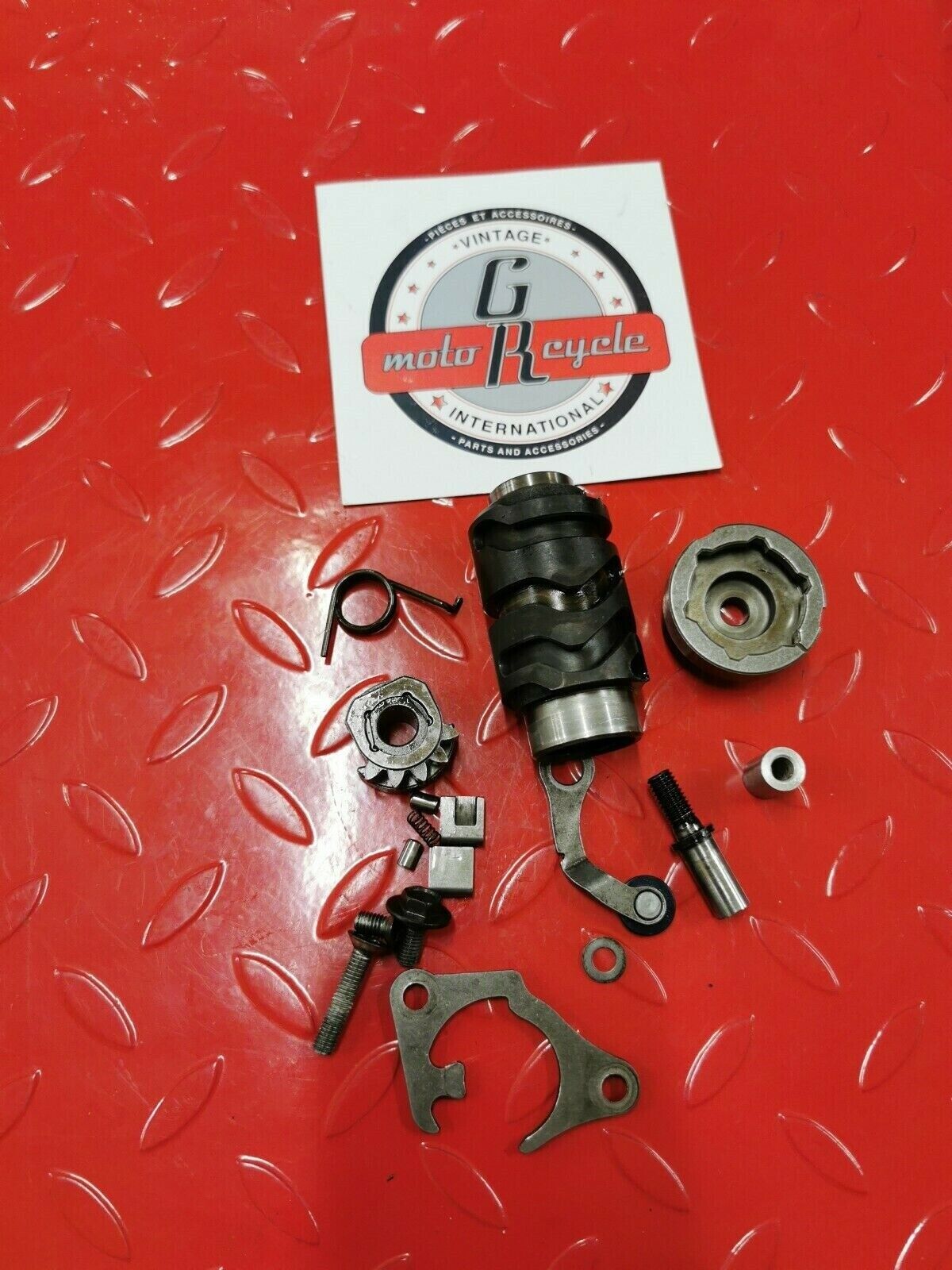 Suzuki RM250 1990 gear shift gearshift mechanism cam drum RMX250 25310-28C20 .