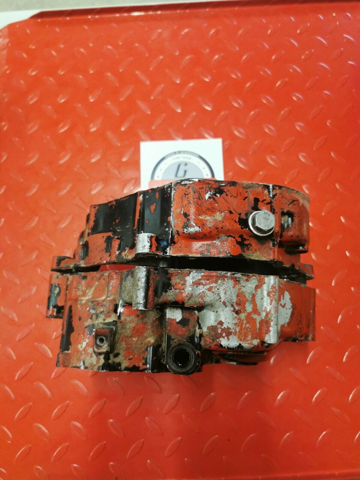 Honda CR125R 1982 crankcase crank case motor left right matching 111A0-KA3-700