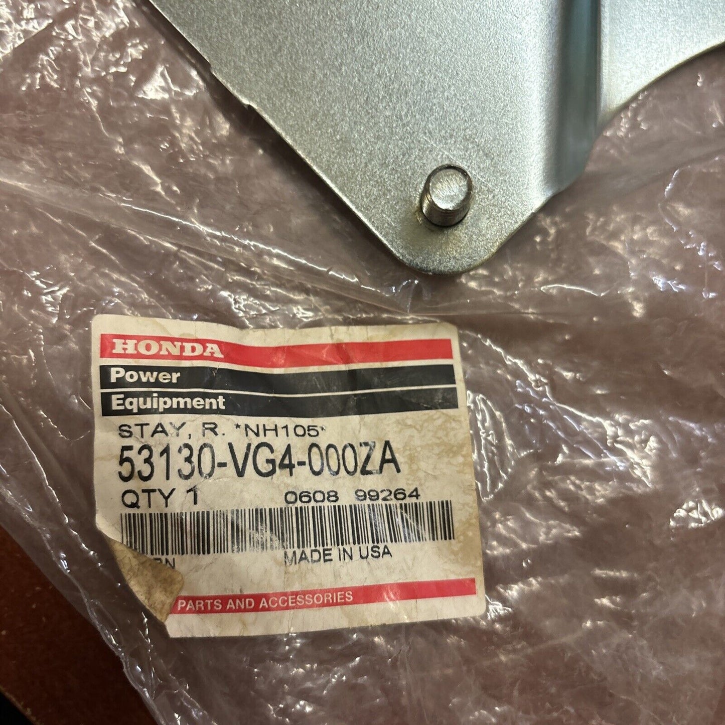 NOS Honda RIGHT HANDLE STAY 53130-VG4-000ZA SUB 53130-VG4-000 H149