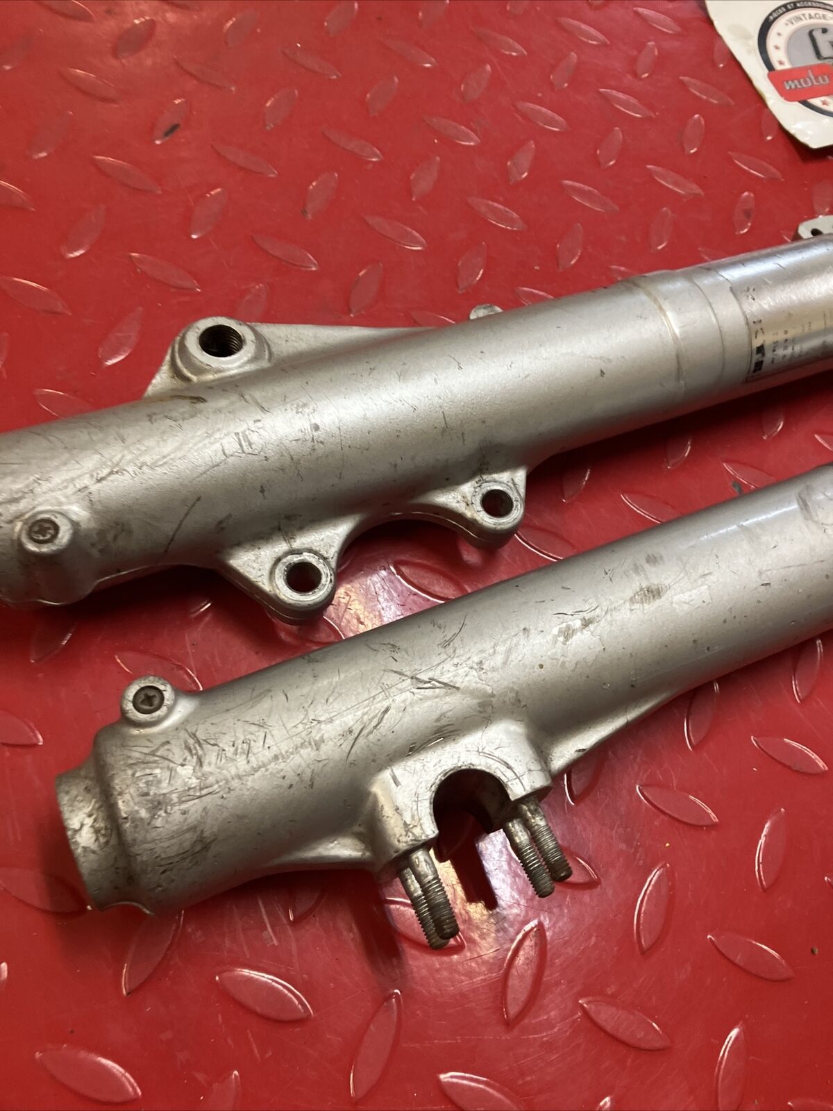 Yamaha DT200 3BN left right front forks
