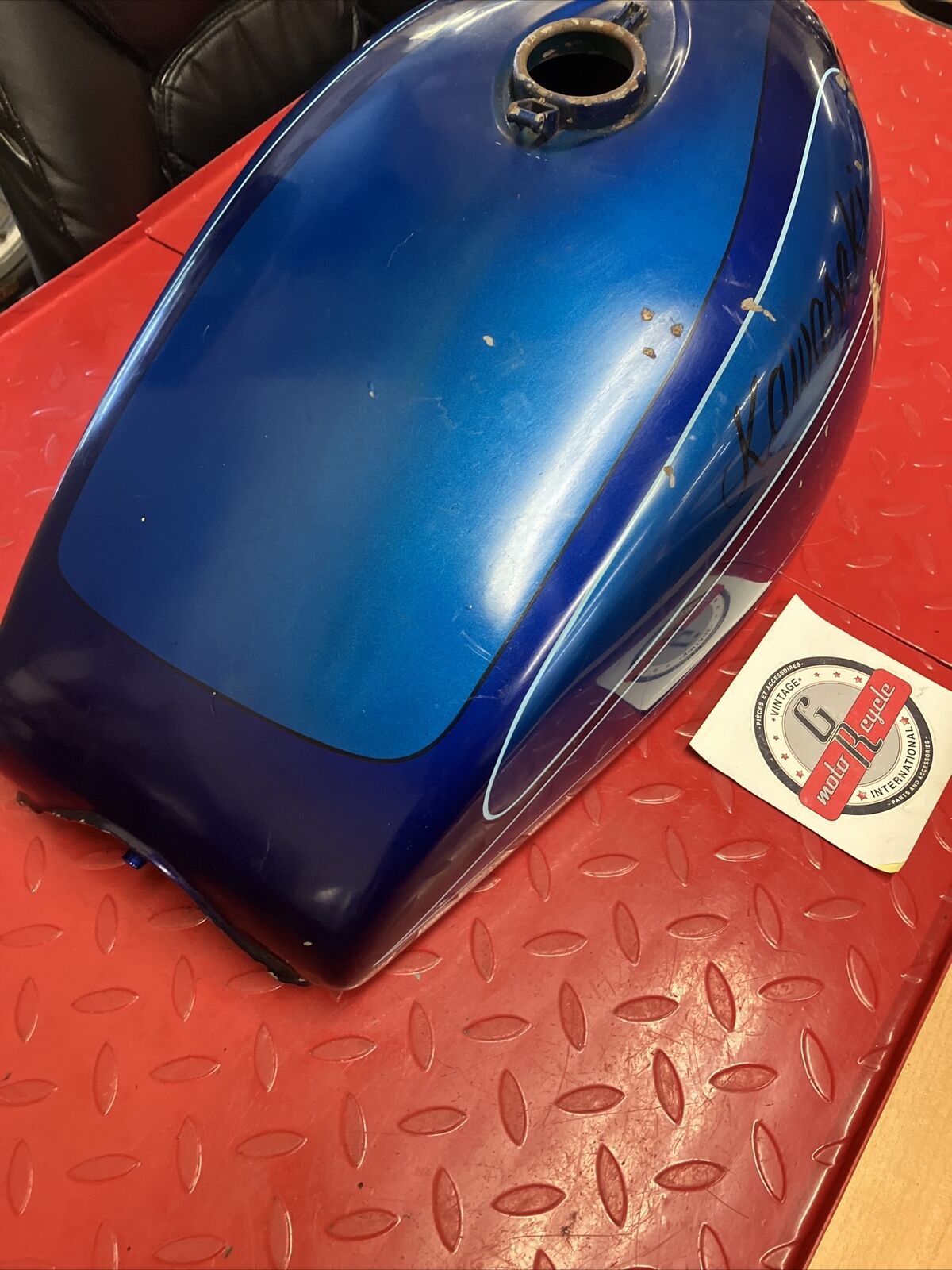 Kawasaki Z1 1975 Fuel tank gas petrol reservoir