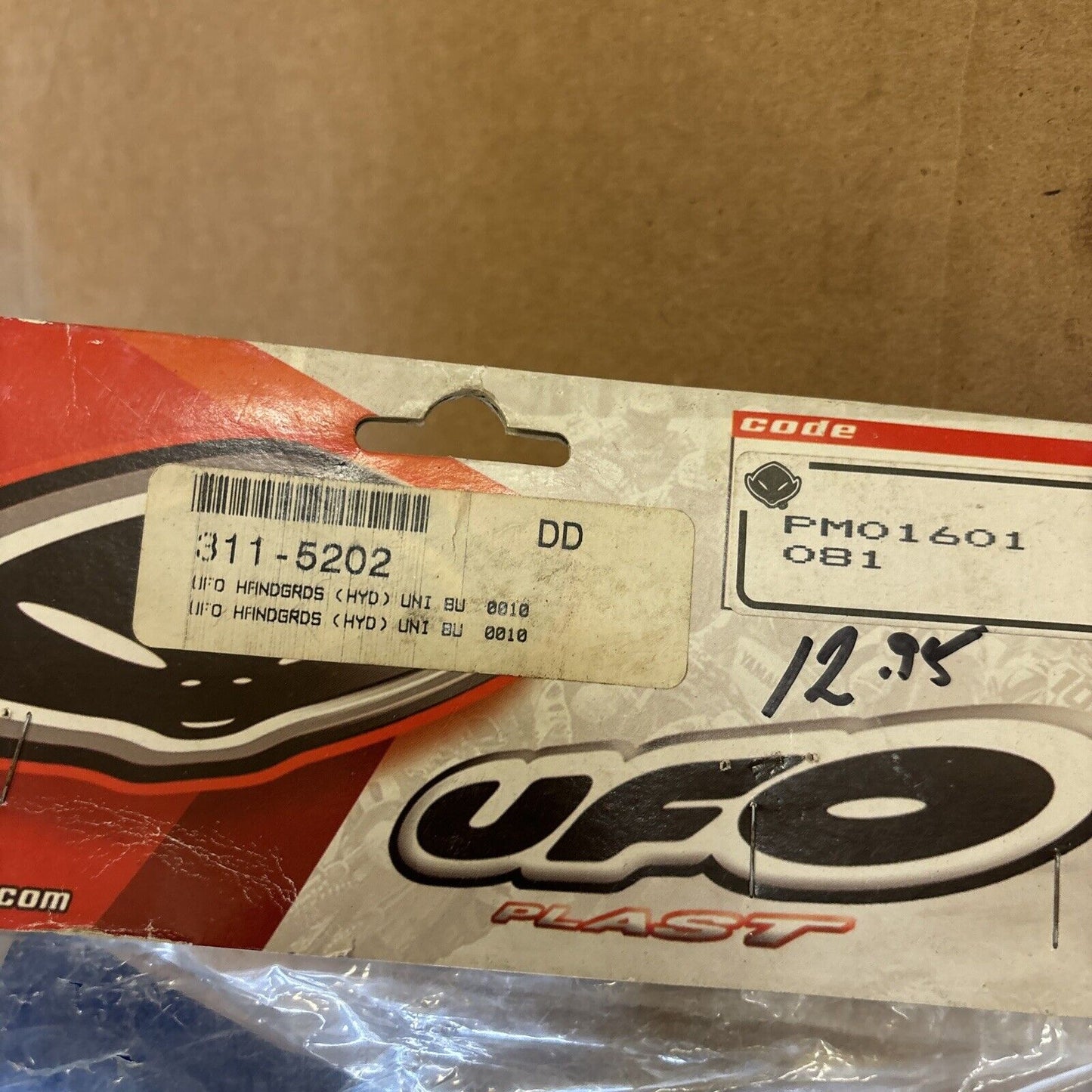 NOS UFO PLAST BLUE HANDGUARD PM01601-081