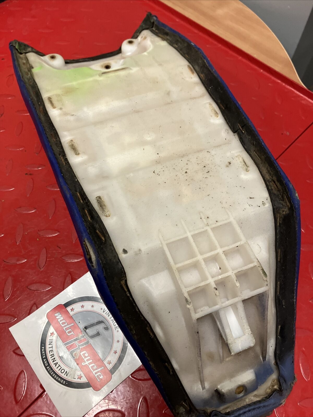 Kawasaki KDX80 1987 seat saddle pan 1984 1985 1986