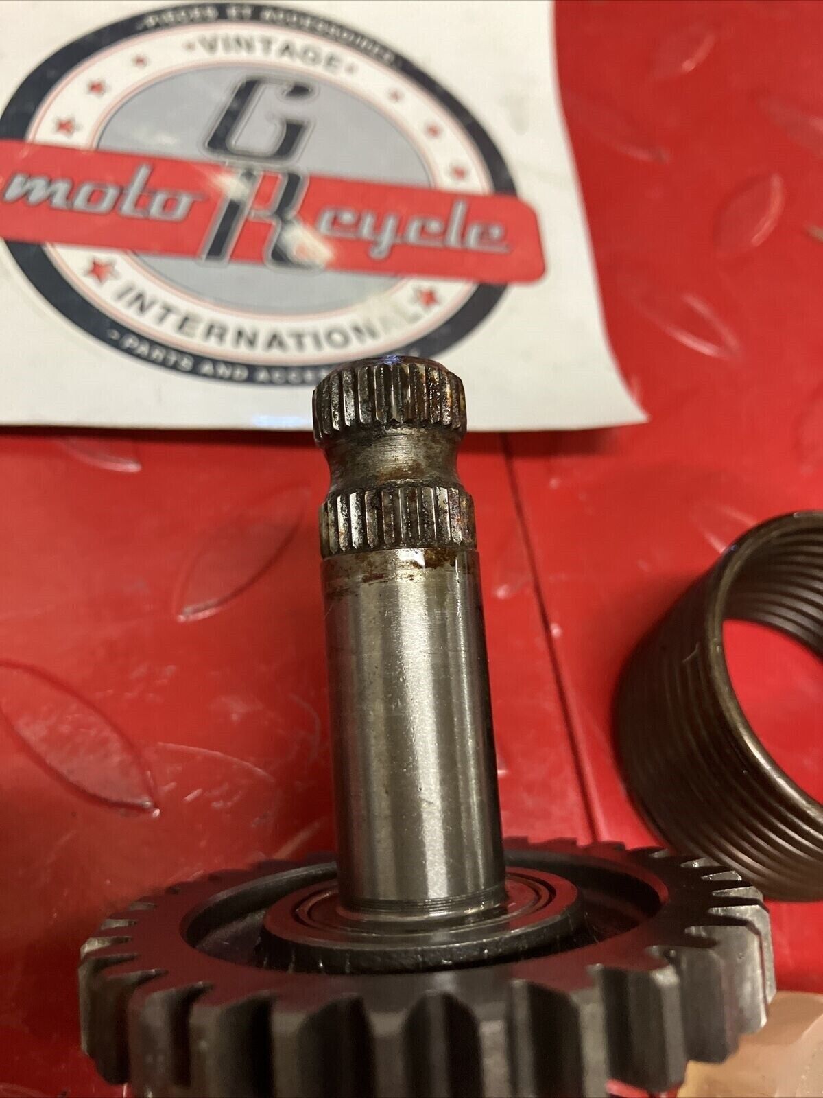 Suzuki DS100 1978 kickstarter kick starter spindle shaft gear assy